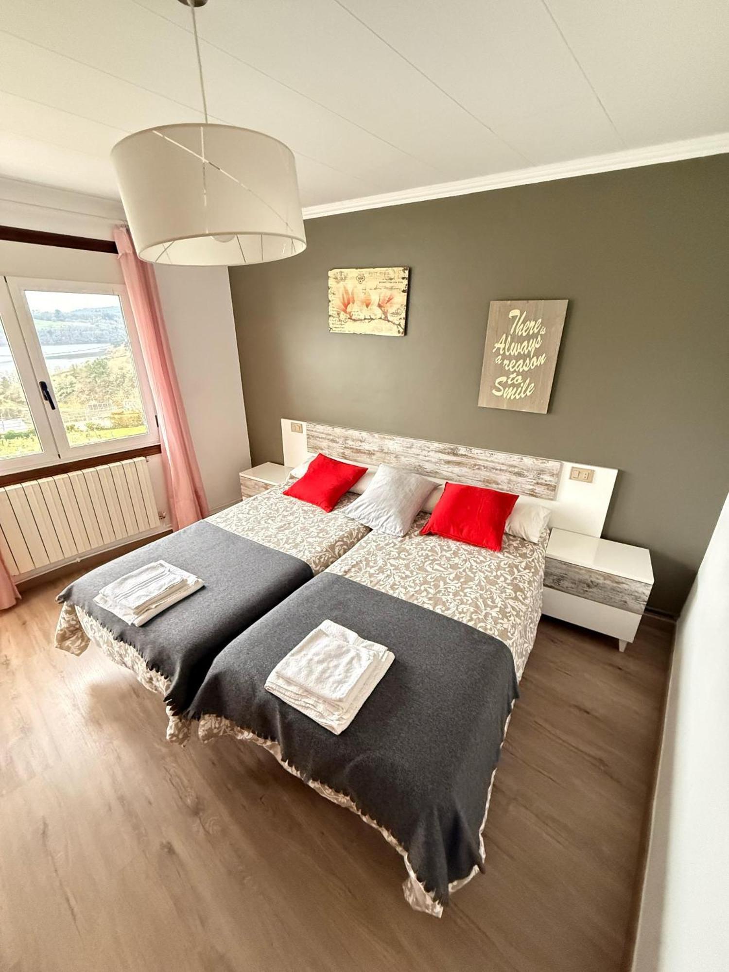 Apartamentos Portolux Portomarin Ngoại thất bức ảnh
