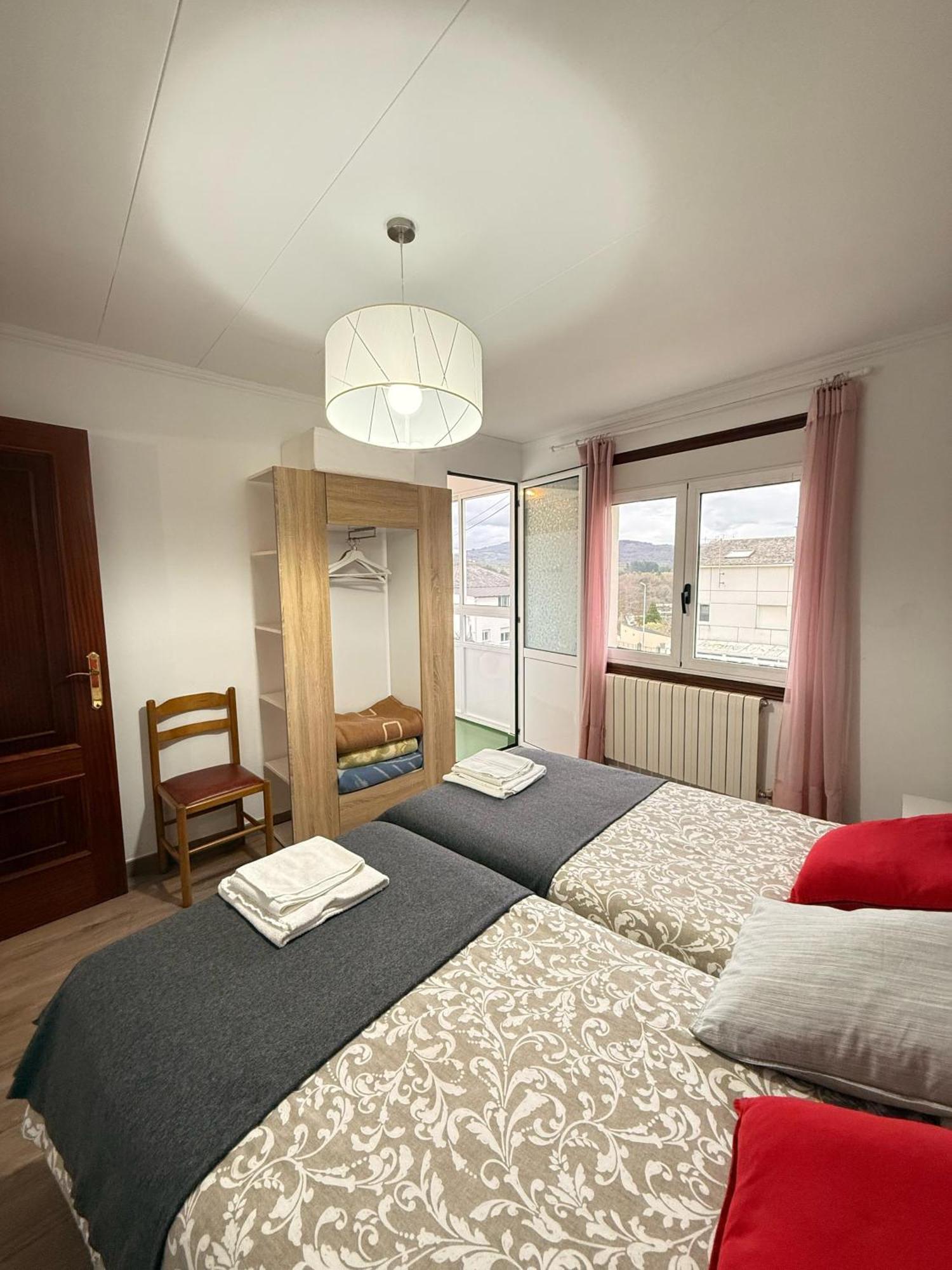 Apartamentos Portolux Portomarin Ngoại thất bức ảnh